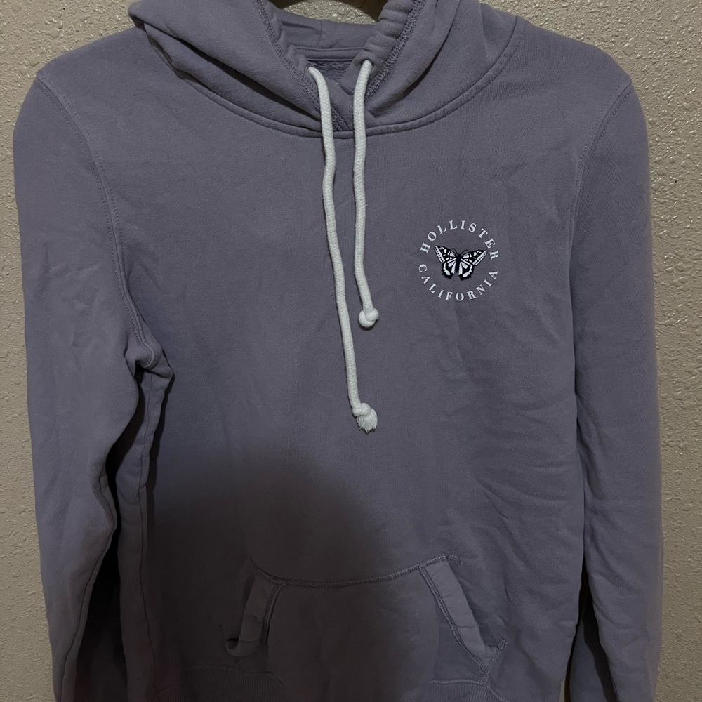 hollister women’s hoodie